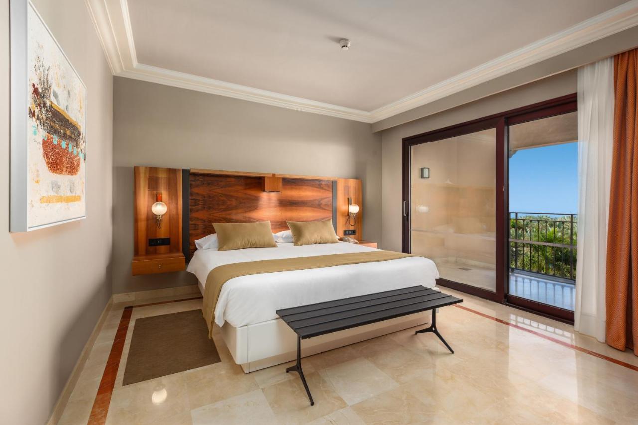 Lopesan Costa Meloneras Resort & Spa المظهر الخارجي الصورة A bedroom at the resort