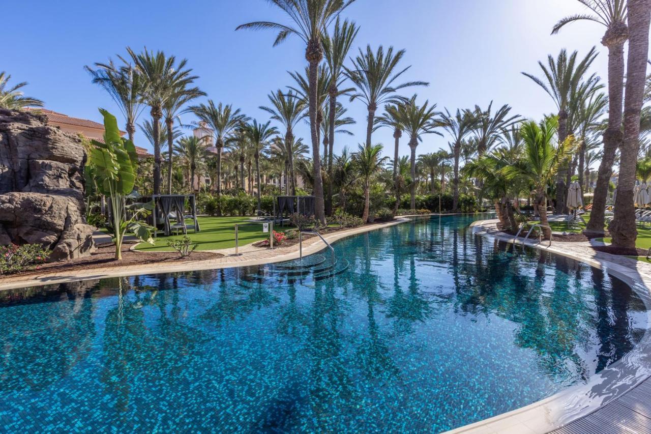 Lopesan Costa Meloneras Resort & Spa المظهر الخارجي الصورة The swimming pool at the Royal Mirage Hotel