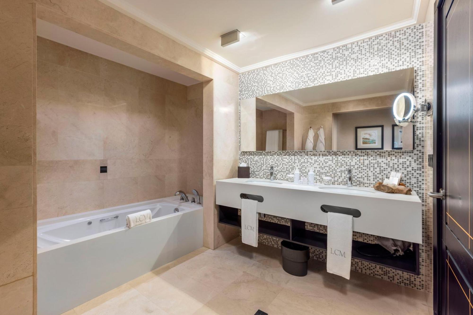 Lopesan Costa Meloneras Resort & Spa الغرفة الصورة Bathroom